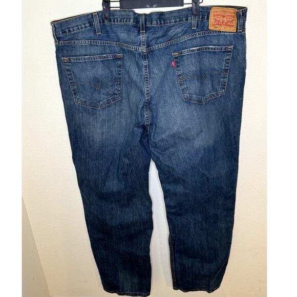 Levi Mens Faded Blue classic fit jeans big and tall waist 48" and inseam 32" - Picture 2 of 9